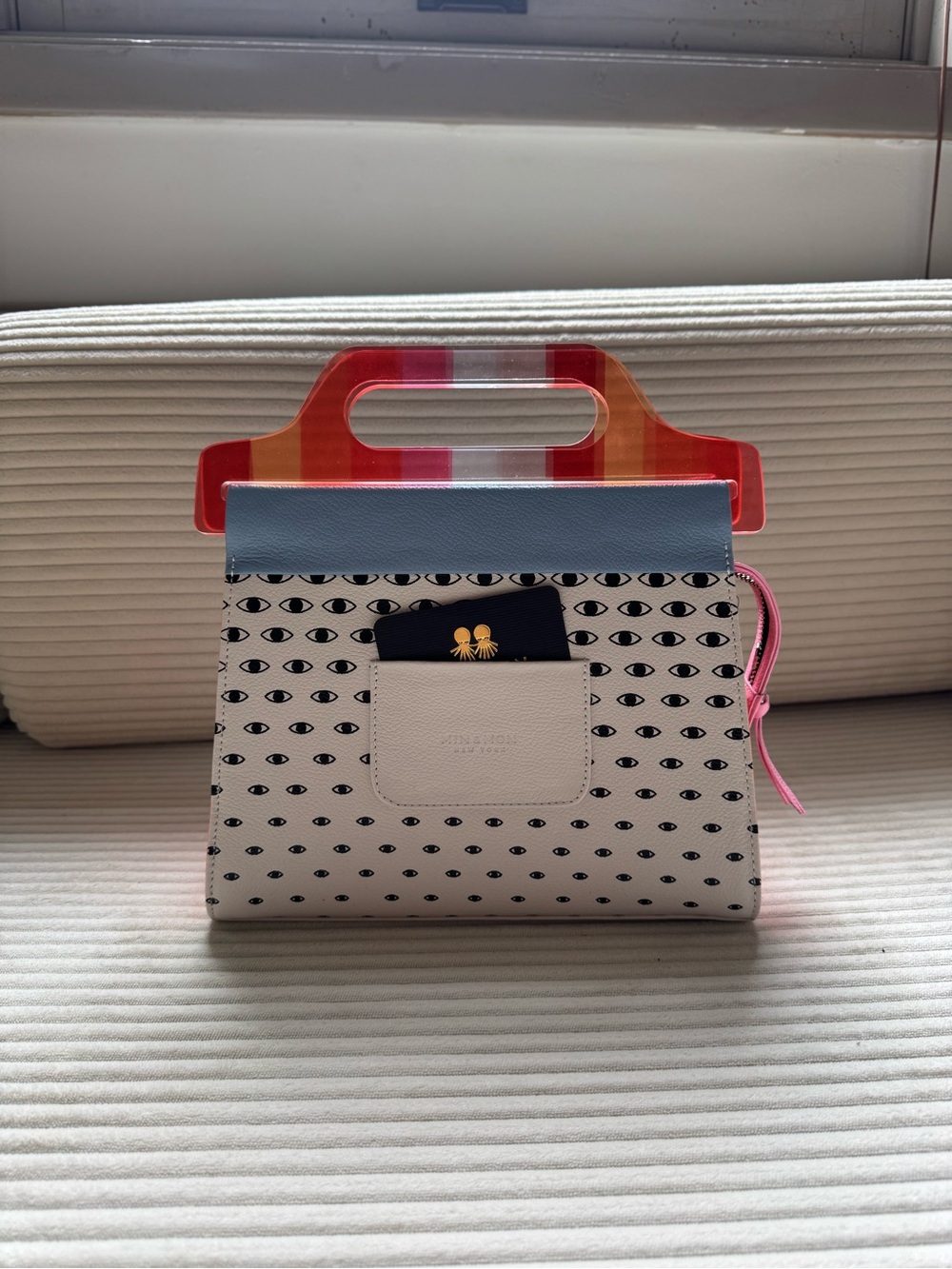 Min & Mon Pink Acrylic Handle Eye-Print Handbag - Picture 3 of 5